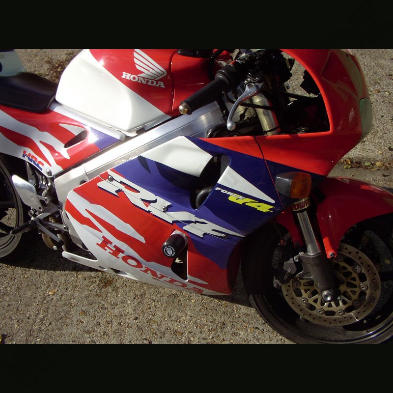 R&G Racing Crash Protectors \"No Cut\" Honda RVF 400 NC 35